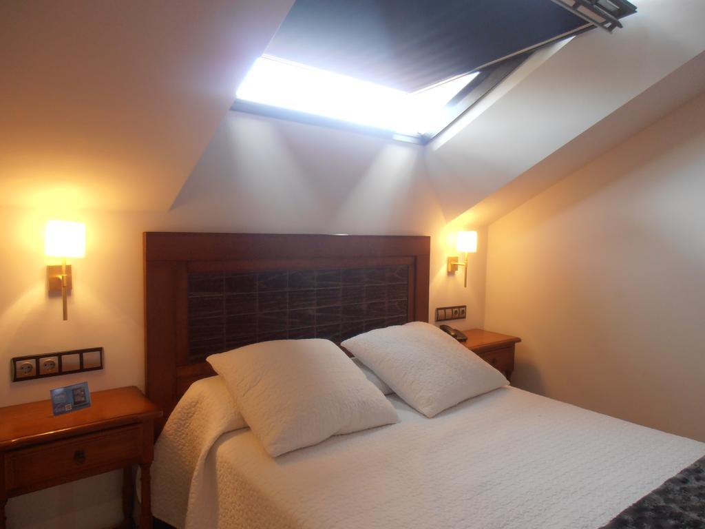 Hotel Cristina Norena Room photo